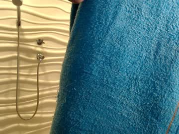 فيلم سكس اب وبنته فى المطبخ نيك ساخن