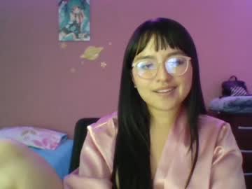 نيك سارة جاي نص ساعة متواصلة من ابنها