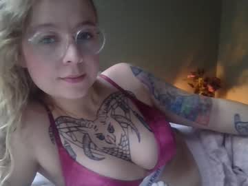 فيلم سكس محجبات نيك بنت محجبة من صاحب الفندق بالفلوس