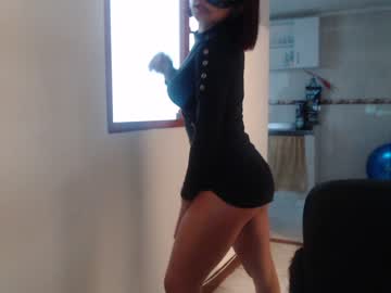 صور سكس زنجية تمص القضيب وتبلع المني