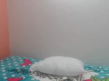 شاب ينيك امه صاحبة البزاز الكبيرة فى المطبخ